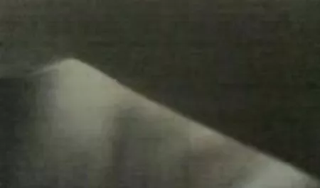 Milf con tette enormi lecca il scambisti vecchi suo dildo come