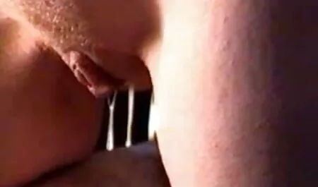 Dolce vecchie in calore porno gioco interrazziale con culo Dall'India