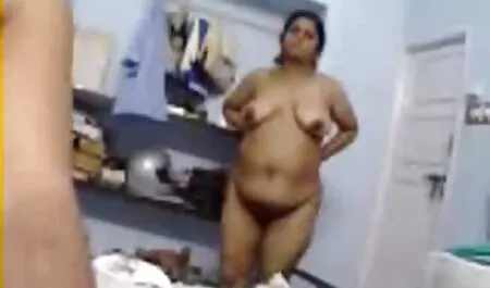 LACEYSTARR-succosa figa asiatica tagliata con video hard con vecchie le forbici della nonna