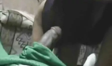 Amante appassionato ha organizzato una sessione anziane porno italiane di cazzo anale sensazionale di MILF