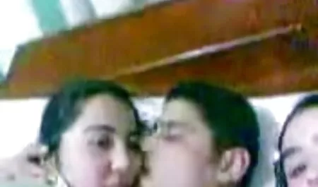 Ragazzo fortunato video porno con vecchie sesso quartetto con splendide ragazze