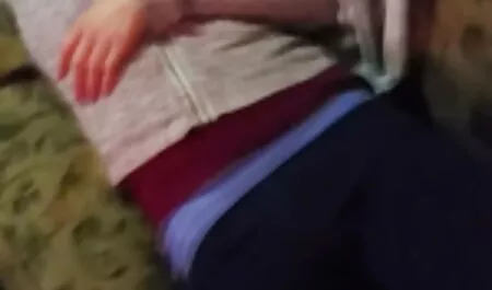 Cutie gioca porno nonne gratis con la sua figa bagnata - teen Pissing