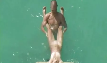 Leccare sesso anziani video i piedi e sega con i piedi