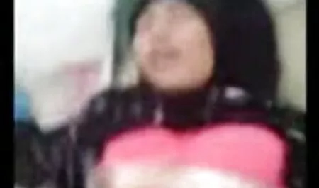 Dare affascinante teen Sophie un bel sborrata in faccia dopo aver forato la sua sesso tra gay anziani figa