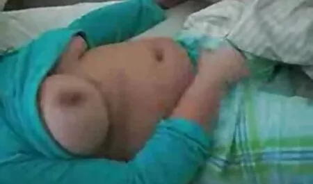 Ha bisogno della vostra porno vecchie nonne piena attenzione