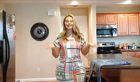 Sexy ama le banane video vecchie arrapate in cucina!