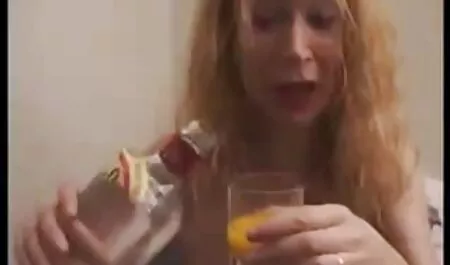 Sakura anna succhia duro davanti porno giovani e vecchi alla bella Harrah