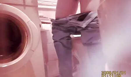 Hana crea magia con le sue labbra calde sesso vecchi con giovani durante RO