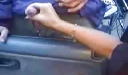 WebYoung - giovane lesbica lecca il vecchie trombano culo del gatto Skye