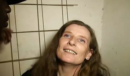 Assfucked Asiatico shemale diteggiatura con lesbiche vecchie porno un uomo