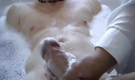 Grandi Tette, Ayami, cerca dildo nella sua parte vecchie anziane troie stretta