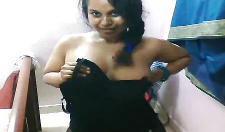 OldNanny vecchia donna matura fa uno spogliarello porno vecchi con ragazze
